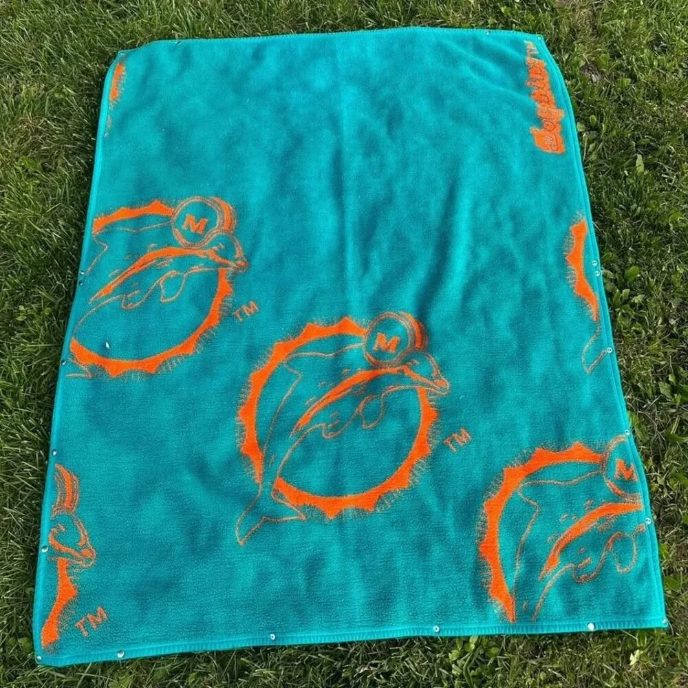 Vintage Miami Dolphins snap fleece blanket